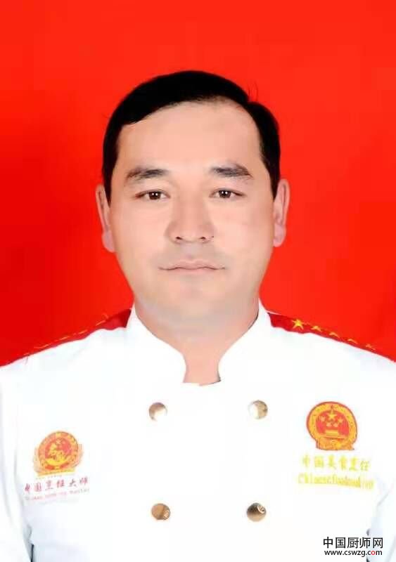 努尔兰.艾里哈孜 