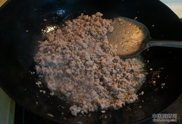超级下饭的酸豆角炒肉末！自己腌的酸豇豆吃着放心，顿顿离不开！