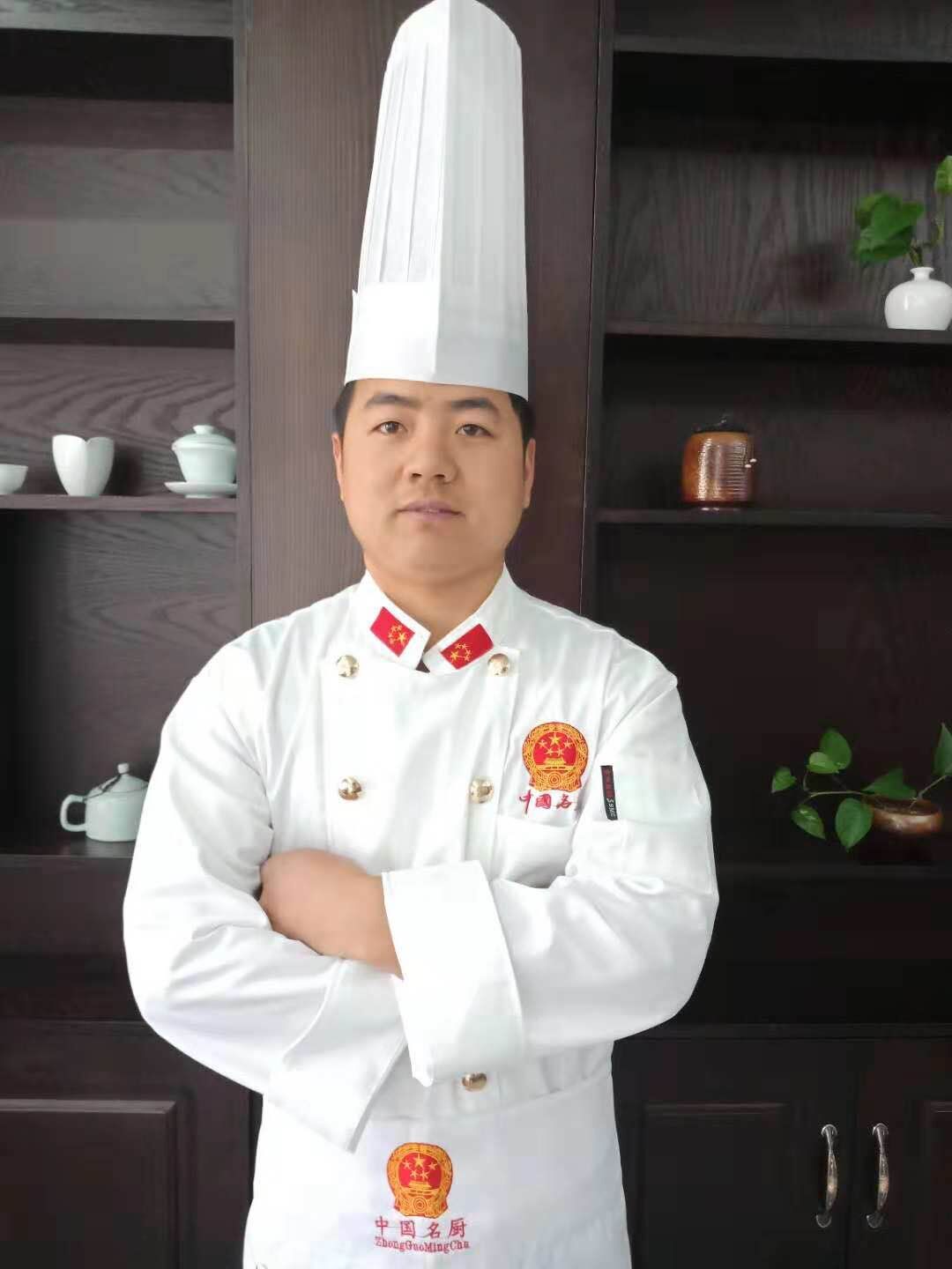 郑小波 