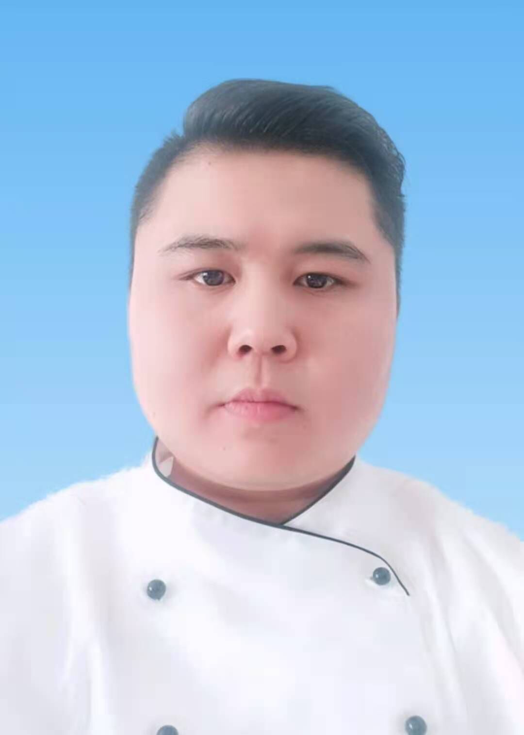 张鑫 