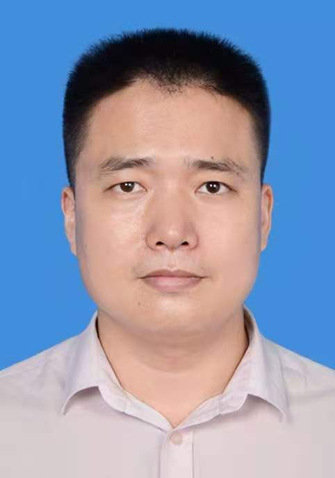 何静涛 