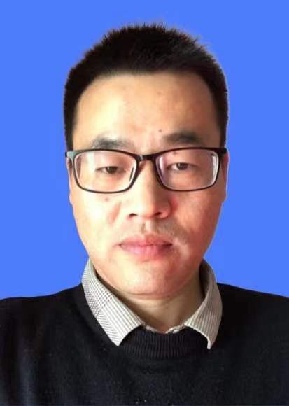 刘博 