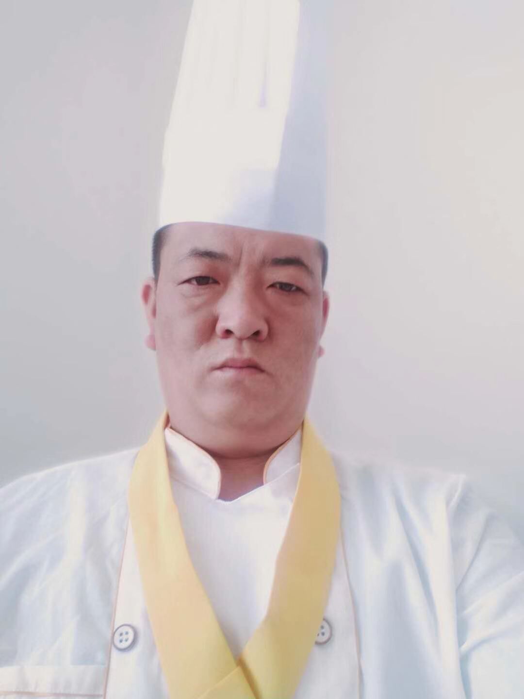 卢刚 