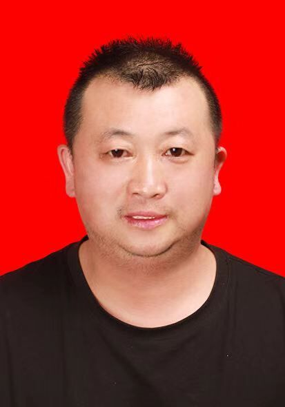 李兴安 