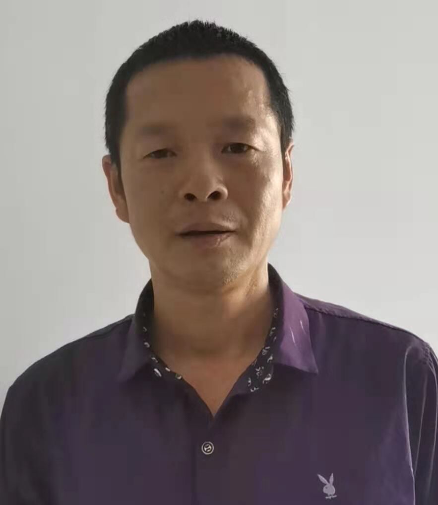张振解 