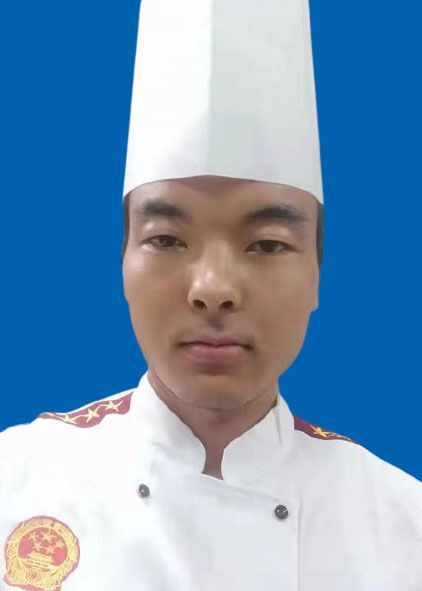 吾斯曼.热合曼 