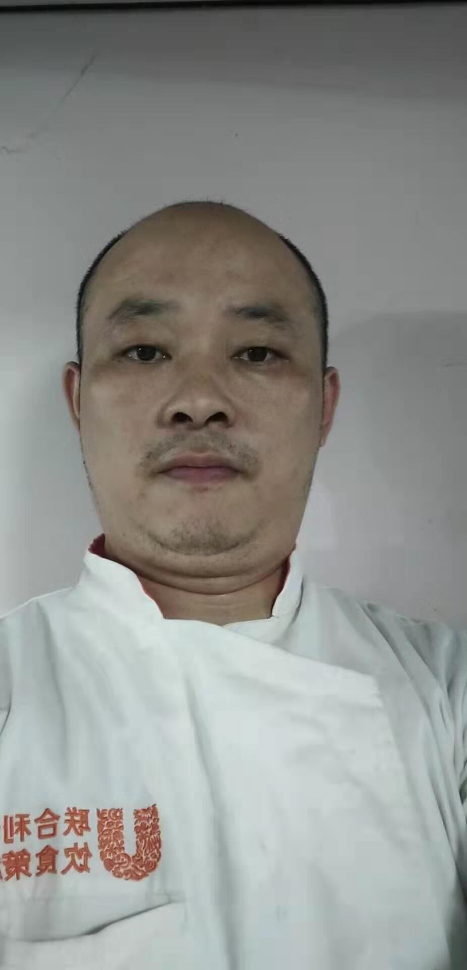 王浩桔 