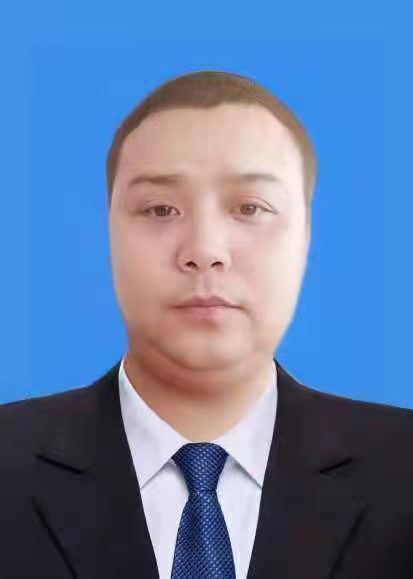 王毅 