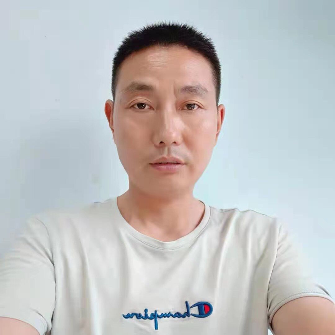 卢得意 