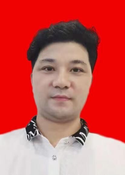 章国赛 