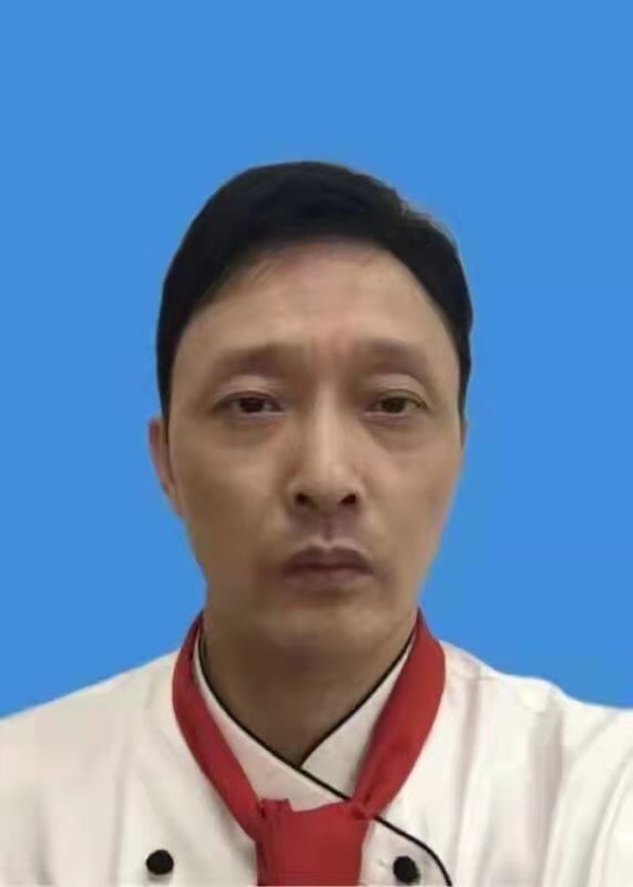 许建东 