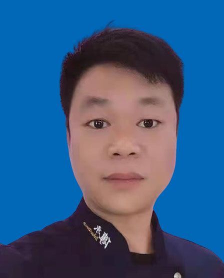 郭中将 