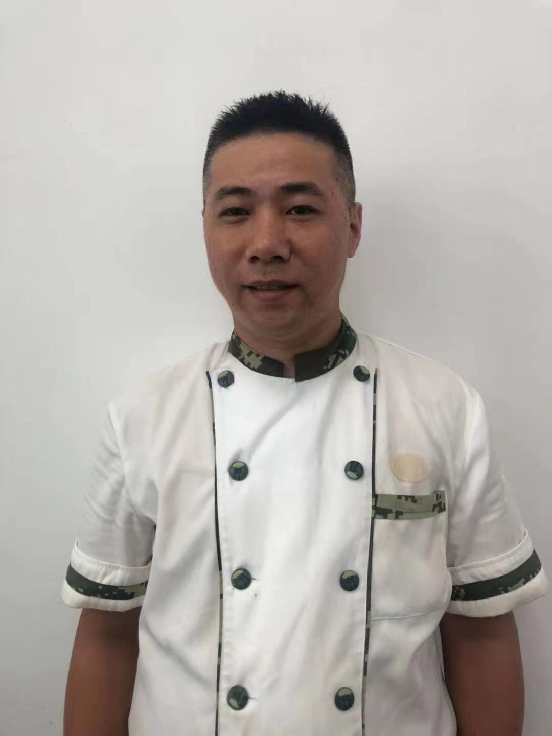 林云华 