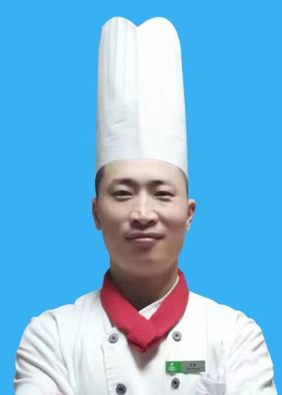 黄建 