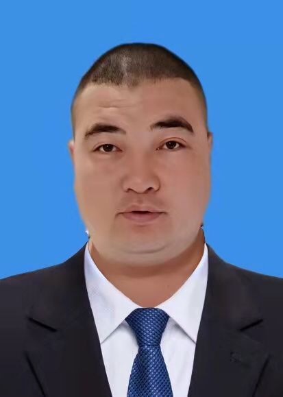 李军 