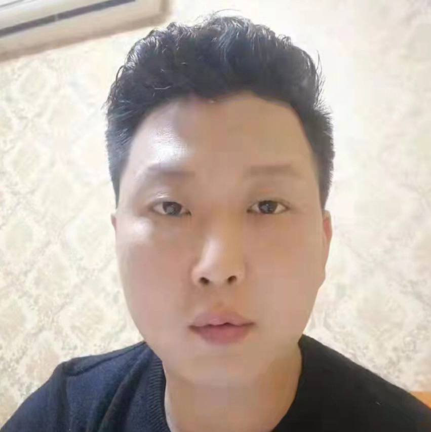 何良栋 