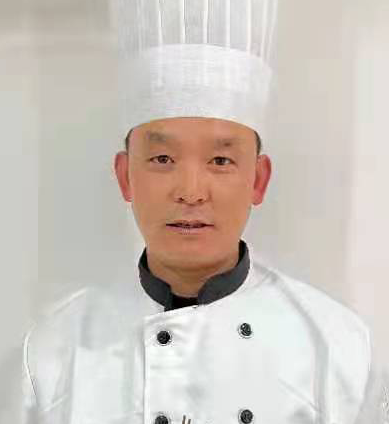 吕启权 