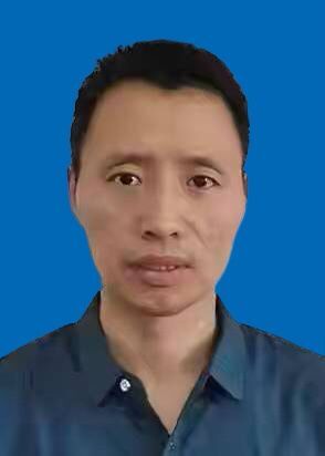 李诗华 