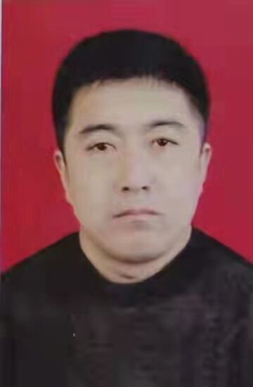 谢清华 