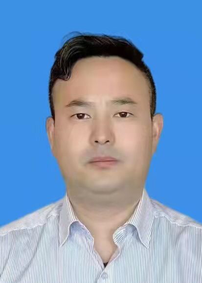 杨勇 