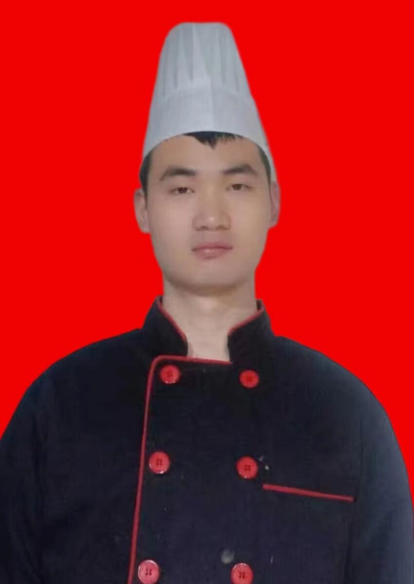 杨志辉 